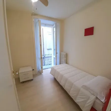 Palazzotto Apts * Палланца